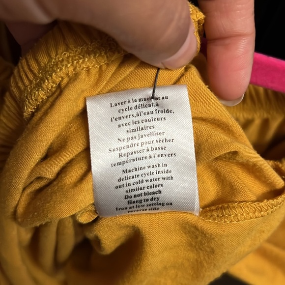 Gorgeous Mustard Yellow San Francisco Top - Picture 4 of 4